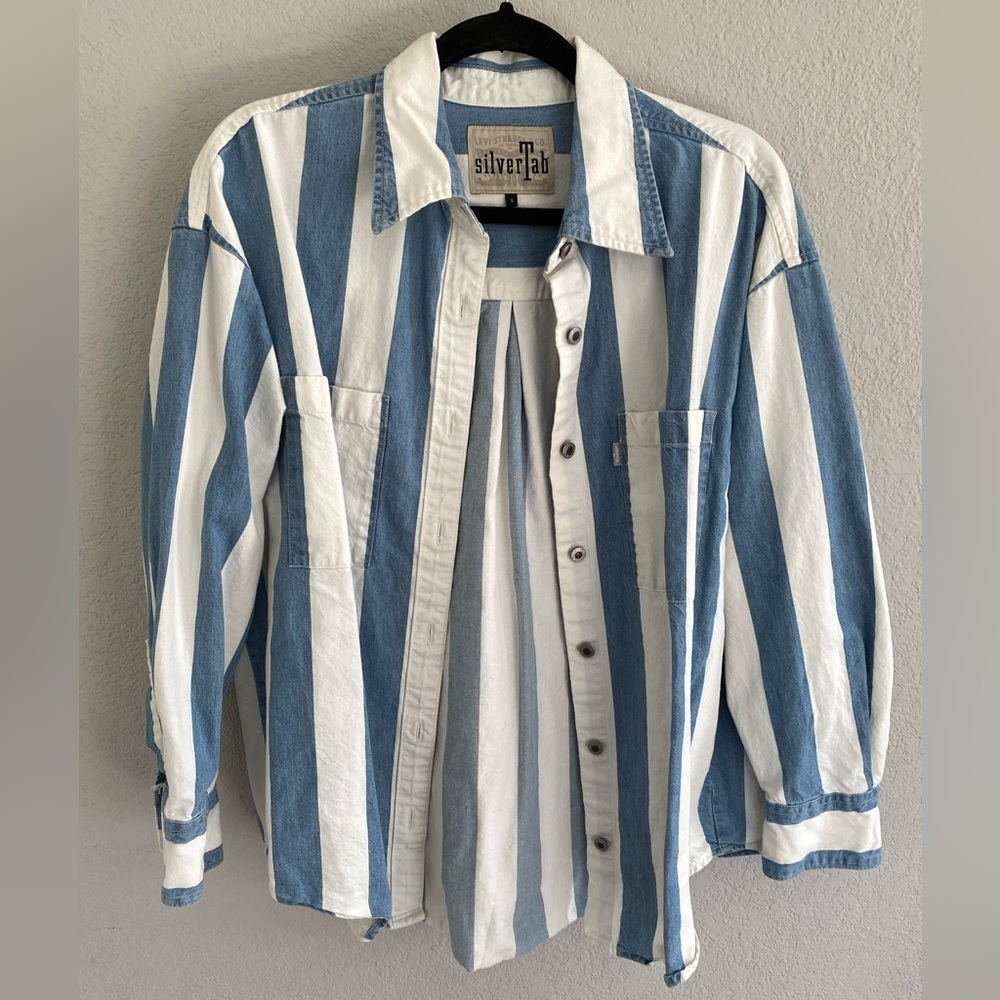 Levi’s SilverTab Loose Fit Oversized Button Down Casual Shirt Size S